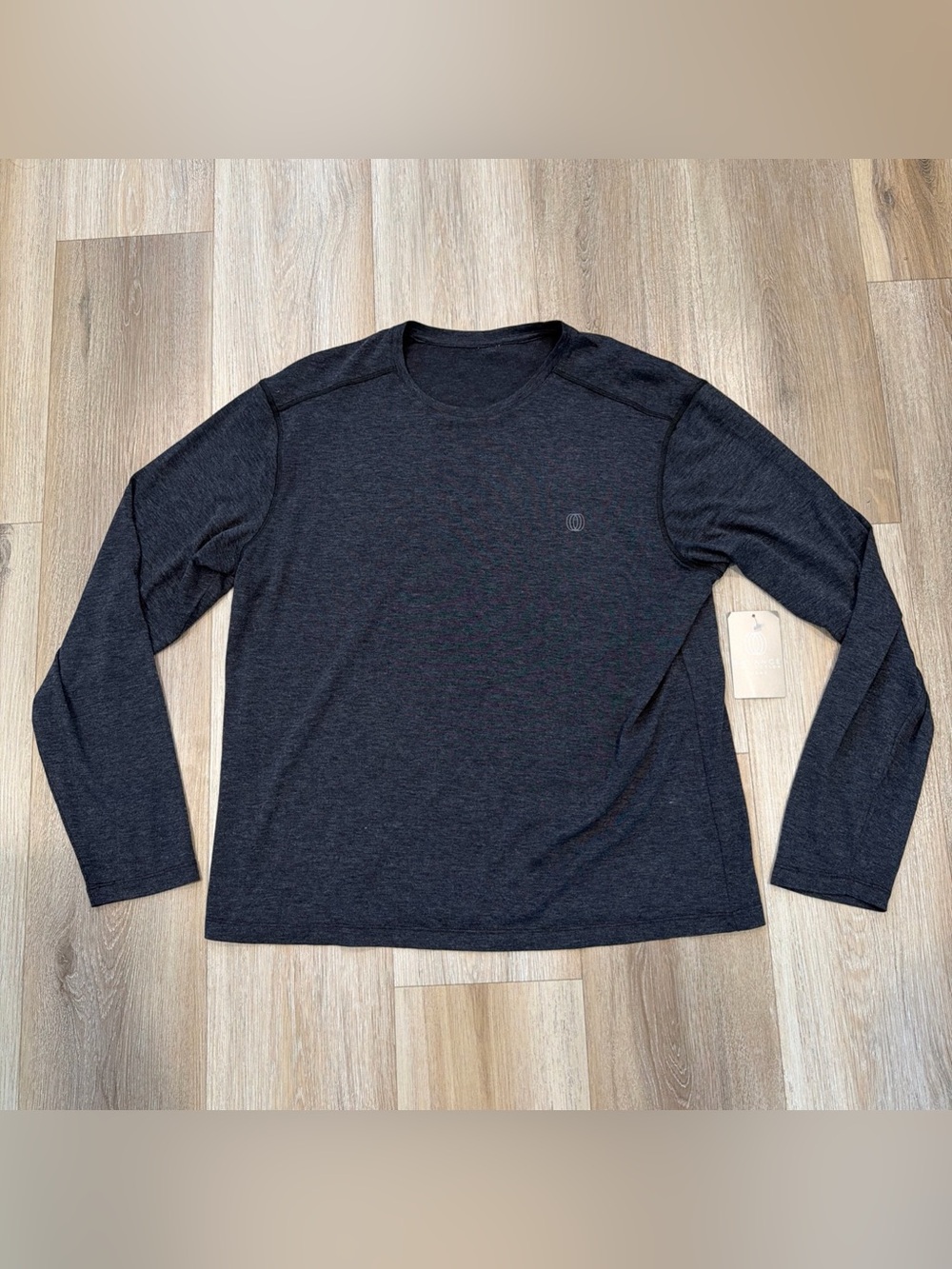 Balance Collection Short Long Sleeve Activewear Gray Men’s Medium NWT